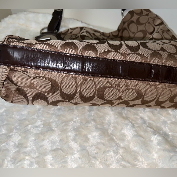 Coach Brown Shoulder Bag - Picture 6 of 8